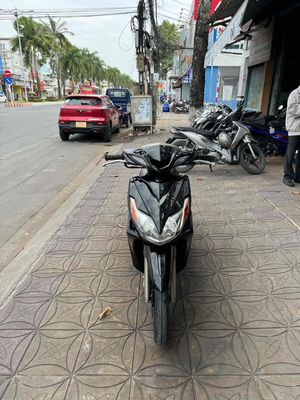 Yamaha Luvias Đen tím Đã sử dụng. Mua bán Xe máy tại Quận Ninh Kiều Cần Thơ được đăng bởi DVCĐ Công Minh