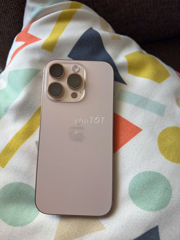 Apple iPhone 16 Pro 256GB Vàng hồng. Mua bán Điện thoại tại Quận 4 Tp Hồ Chí Minh được đăng bởi Dung Dang hình 1