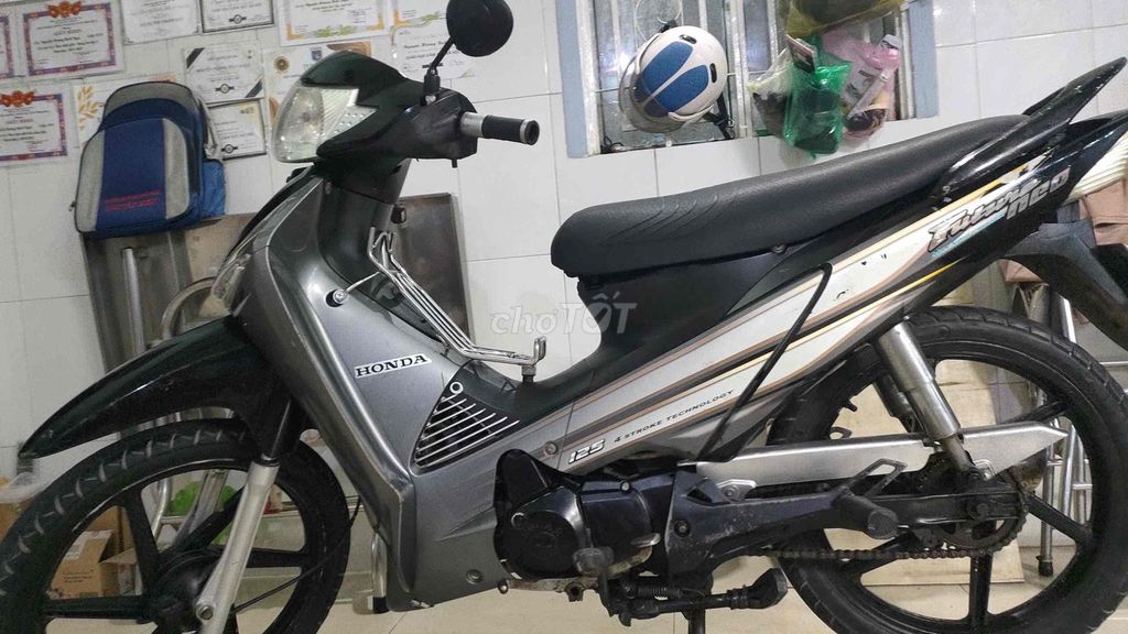 XE NHÀ DƯ ÍT ĐI CÒN MỚI MÁY BAO NGON ĐỦ GIẤY TỜ. Mua bán Xe máy tại Huyện Bình Chánh Tp Hồ Chí Minh được đăng bởi Nghĩa hình 2