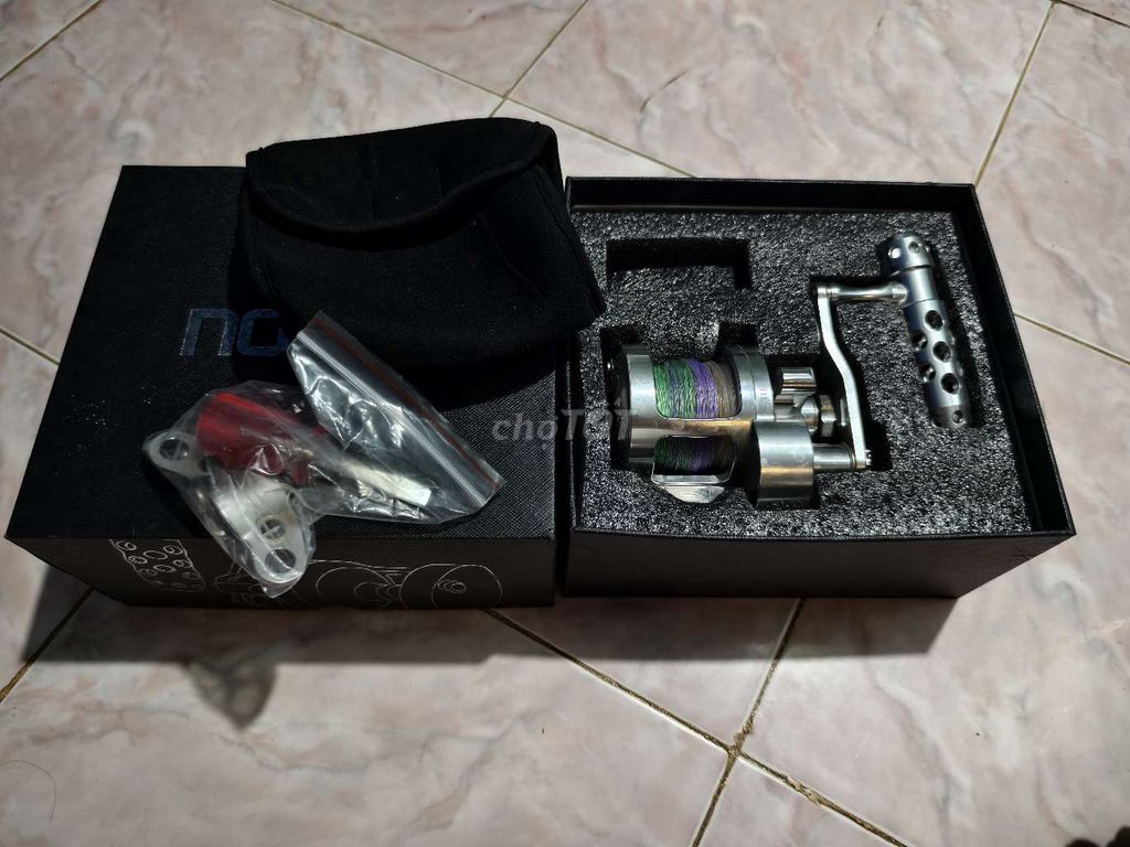 Cần câu Máy ngang, máy đứng Đen, bạc, đỏ 1.83m. Mua bán Đồ thể thao, Dã ngoại tại Huyện Phú Quí Bình Thuận được đăng bởi có gì bán đó nhanh gọn hình 1
