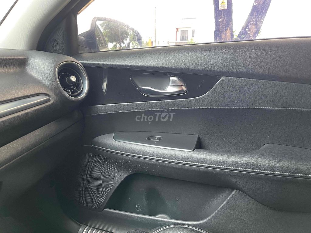 Kia Cerato 2019 1.6 MT - 95000 km. Mua bán Ô tô tại Thành phố Hội An Quảng Nam được đăng bởi Nguyễn Minh Nở hình 14