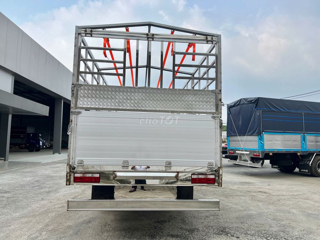 XE TẢI JAC 7,3 TẤN THÙNG MUI BẠT BỬNG NHÔM. Mua bán Xe tải, xe ben tại Quận Bình Tân Tp Hồ Chí Minh được đăng bởi TRUNG TÂM XE TẢI  hình 7