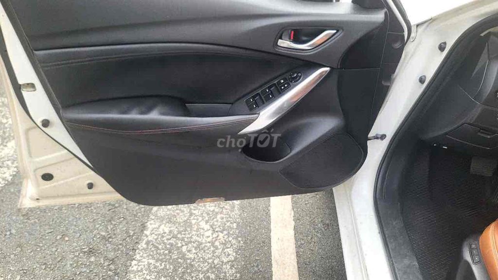 Mazda 6 2015 2.5 AT - 176000 km. Mua bán Ô tô tại Quận 1 Tp Hồ Chí Minh được đăng bởi Tên chưa cung cấp hình 6