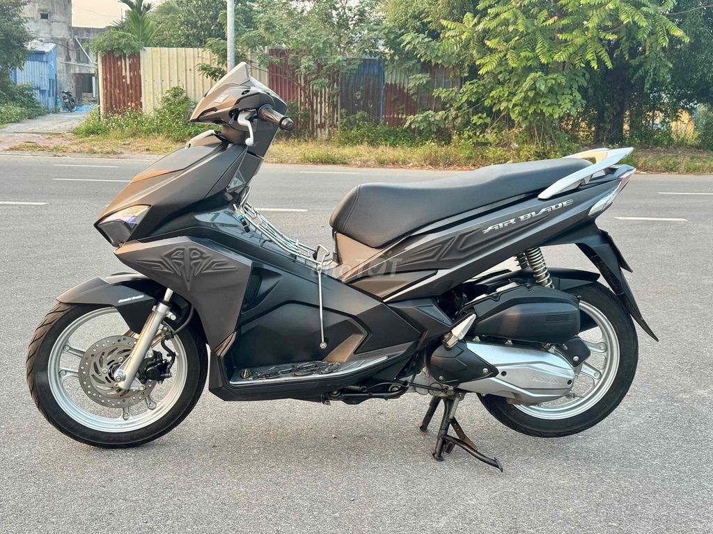 Honda Air Blade 2017 125cc Xám 3D. Mua bán Xe máy tại Thành phố Nam Định Nam Định được đăng bởi  long việt  hình 3