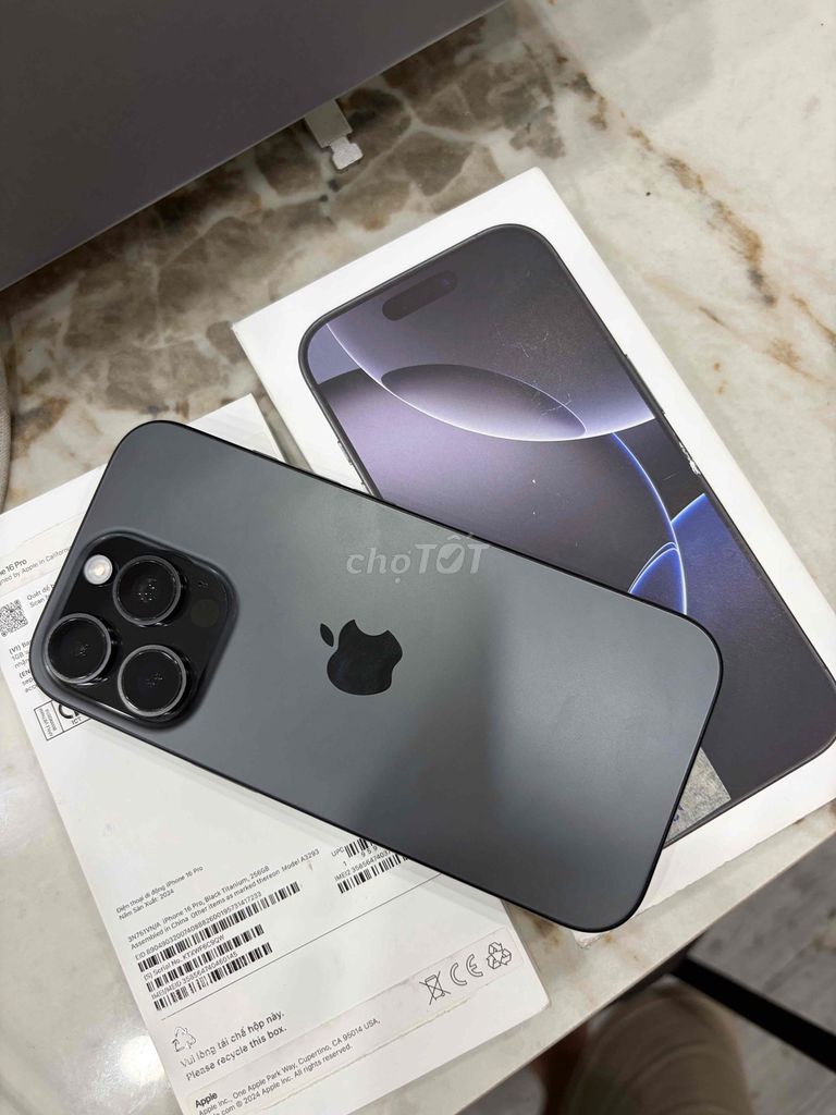 Apple iPhone 16 Pro 256GB Đen pin 98%. Mua bán Điện thoại tại Huyện Thanh Trì Hà Nội được đăng bởi Đoàn Xuân Tùng hình 1