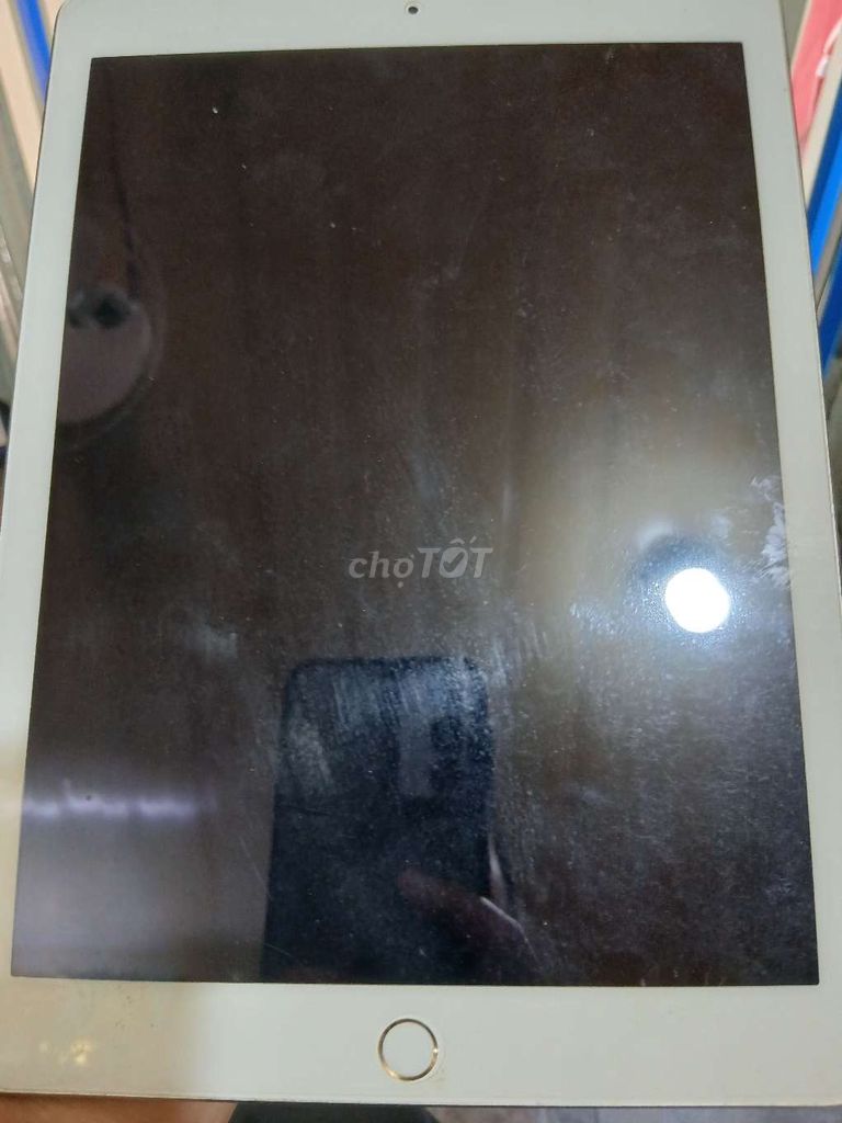Apple iPad A1567 Vàng đồng Hỏng. Mua bán Máy tính bảng tại Quận 1 Tp Hồ Chí Minh được đăng bởi meow 94 hình 1