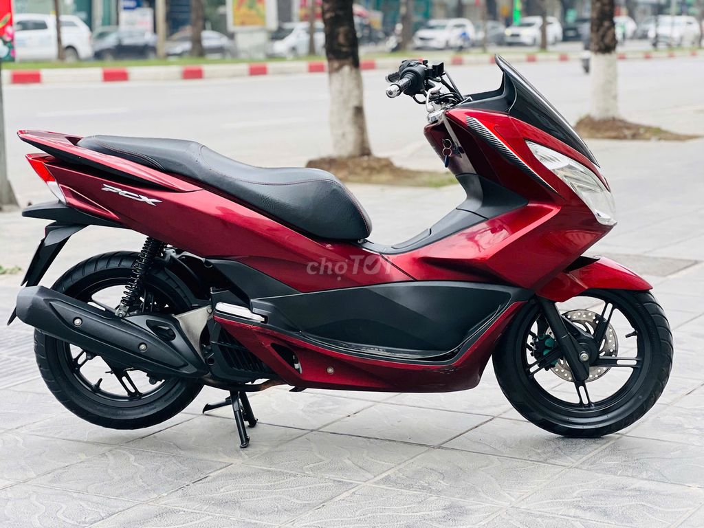 HONDA PCX ĐỎ ĐỜI MỚI 2018 BIỂN 29 CHÍNH CHỦ. Mua bán Xe máy tại Quận Nam Từ Liêm Hà Nội được đăng bởi Hoàng Lan hình 4