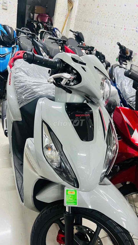 Xe tay ga Honda Vision màu hồng. Mua bán Xe máy tại Thành phố Sa Đéc Đồng Tháp được đăng bởi Xe Máy 66 Đồng Tháp Giá Rẻ hình 6