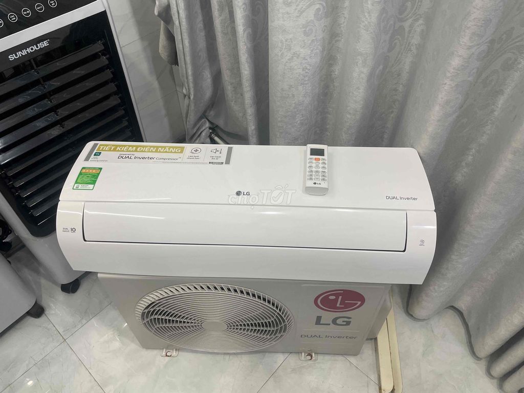 Máy lạnh LG Dual Inverter 1.5HP hàng siêu lướt