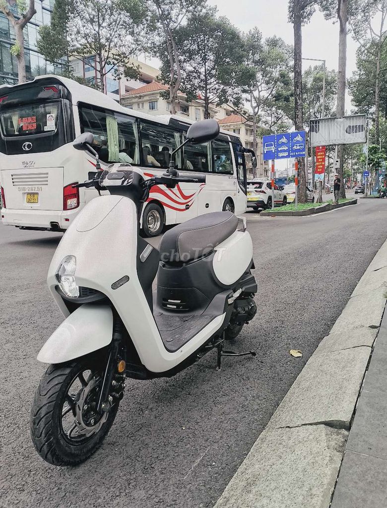 Priti Fi 50-TP9chủ,mới90%-Hermosa,Shark,Vespa. Mua bán Xe máy tại Quận 1 Tp Hồ Chí Minh được đăng bởi Chú Minh hình 1