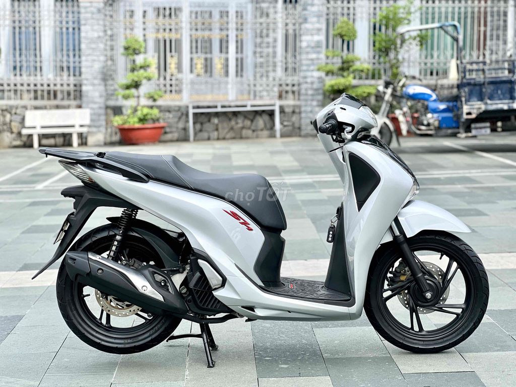 ❤️SH 125 2017 BẠC POSCHE BSTP CHÍNH CHỦ CÓ GÓP. Mua bán Xe máy tại Thành phố Thủ Đức Tp Hồ Chí Minh được đăng bởi Hiếu  hình 4