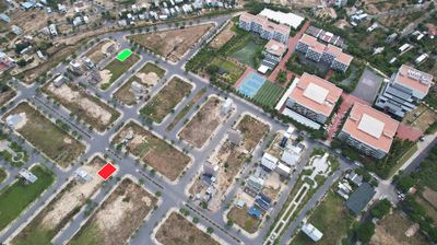 BÁN LÔ GÓC ĐƯỜNG 10,5M VỊ TRÍ ĐẸP - KẸP VỆT CÂY XANH - ĐỐI DIỆN TRƯỜNG. Mua bán đất tại Quận Ngũ Hành Sơn Đà Nẵng được đăng bởi Cao Ngọc Đắc