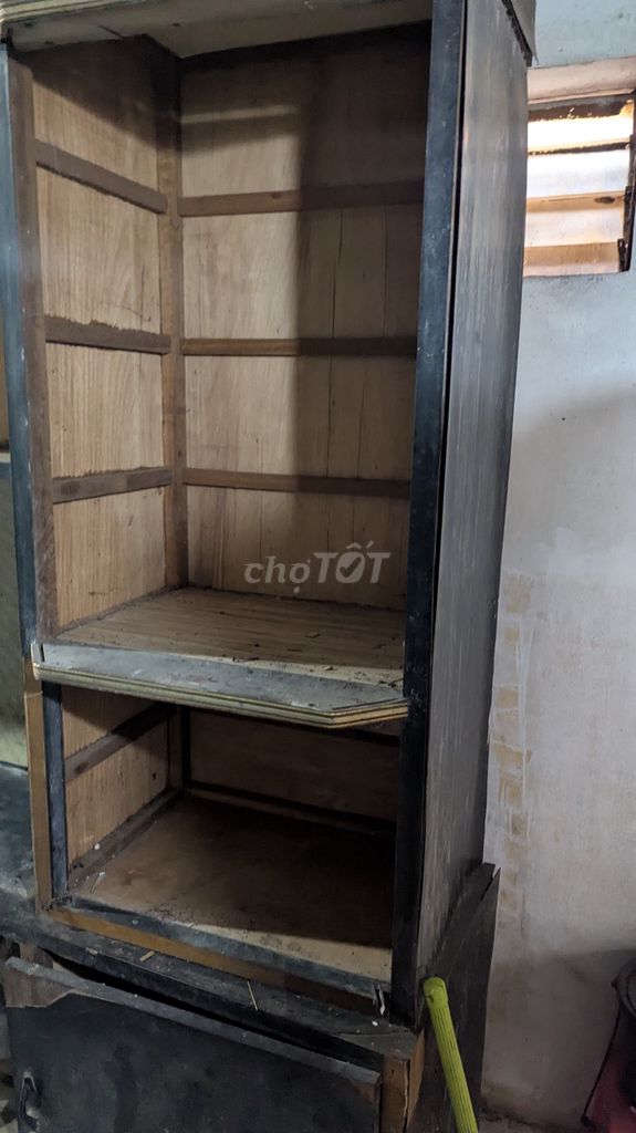 Tủ gỗ Nâu 180x200x50 cm. Mua bán Tủ, kệ gia đình tại Quận Long Biên Hà Nội được đăng bởi Thắng Nguyễn hình 1