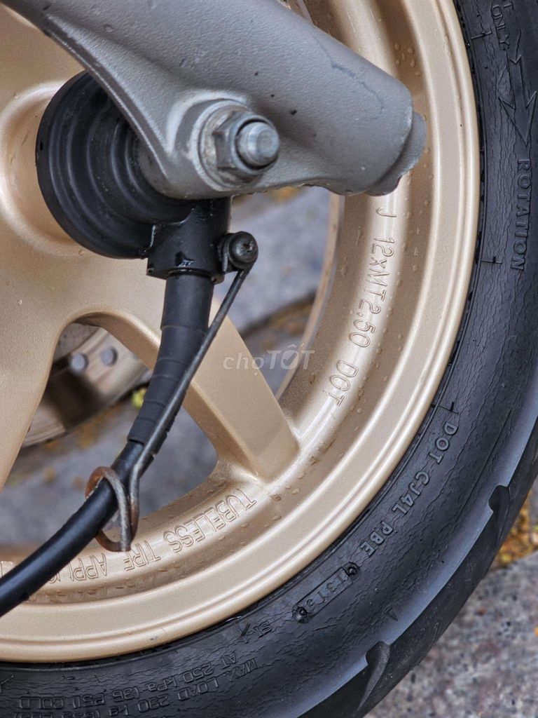 Siêu phẩm Suzuki Epicuro 150 tứ quý 8888. Mua bán Xe máy tại Quận Ba Đình Hà Nội được đăng bởi Bách hình 15