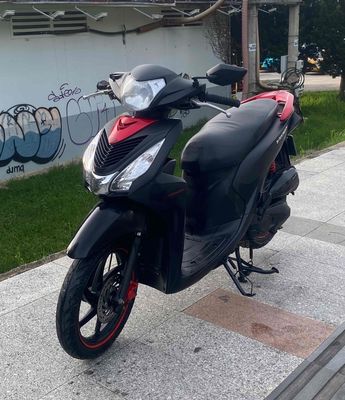 Honda Vision 2016 Đen đỏ. Mua bán Xe máy tại Thành phố Đà Lạt Lâm Đồng được đăng bởi Đạt