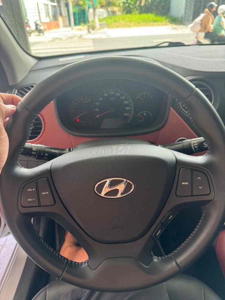 Hyundai Grand i10 2019 1.2 AT - 20000 km