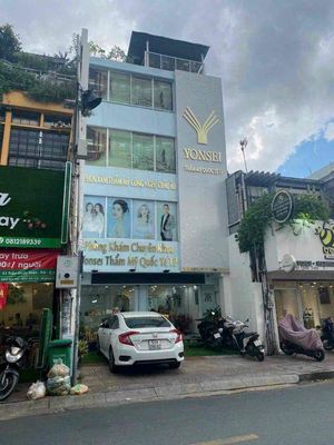CHO THUÊ MT 51C TRẦN QUỐC TOẢN Q3 DT 7x18m CÓ THANG MÁY