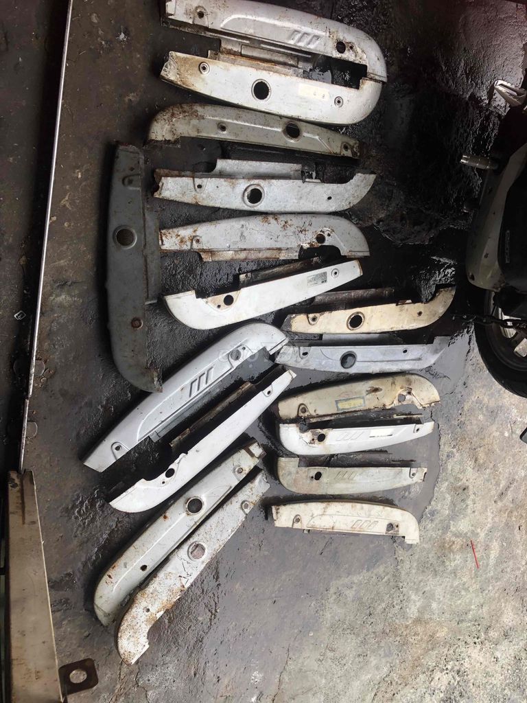 dọn kho thanh lý phụ tùng honda yamaha suzuki. Mua bán Phụ tùng xe tại Thành phố Biên Hòa Đồng Nai được đăng bởi Tranphuong hình 8