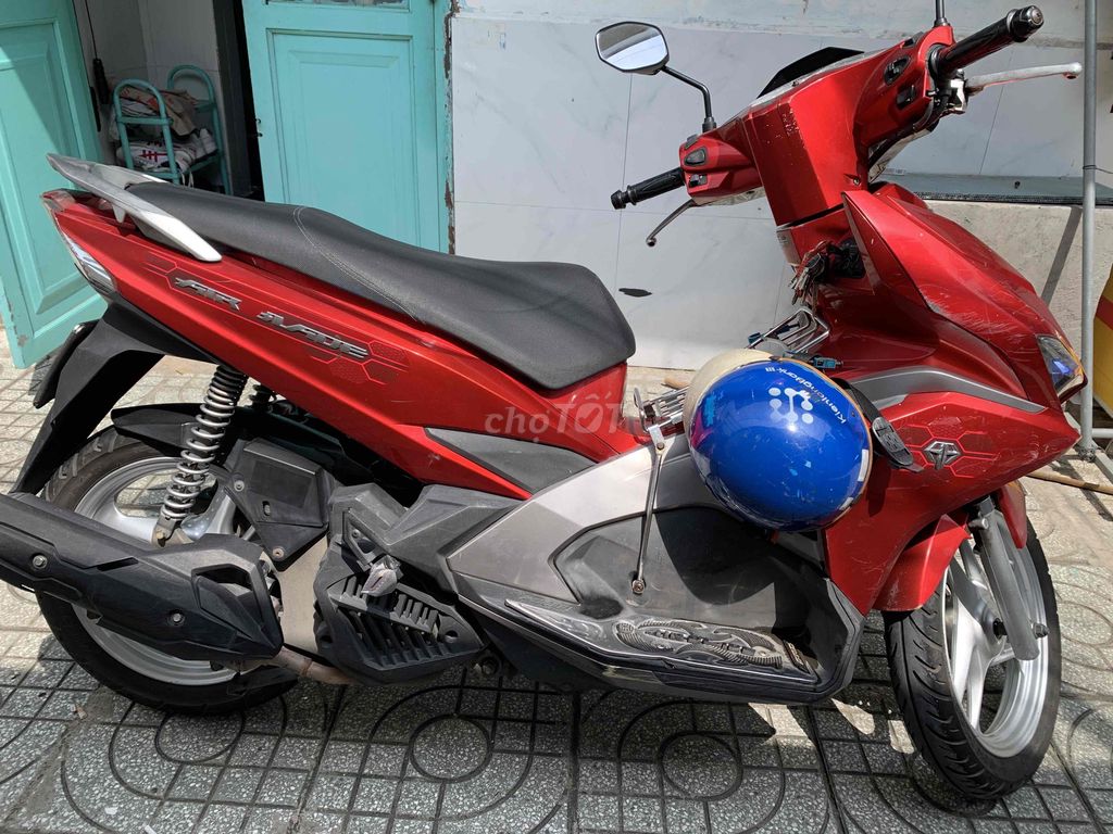 Honda Air Blade 125 2018 Красный 13 тысяч донгов
