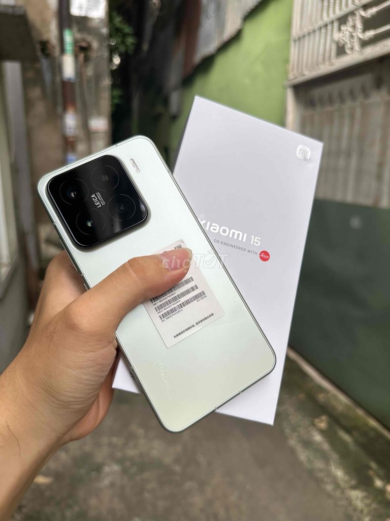 xiaomi mi 15 12/256 như new kích 1 tuần