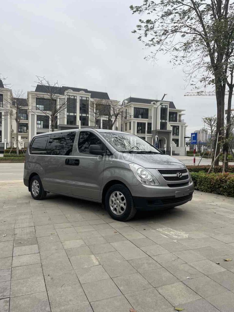 Hyundai Starex 2010 - 168888 km. Mua bán Ô tô tại Quận Tây Hồ Hà Nội được đăng bởi long hình 2