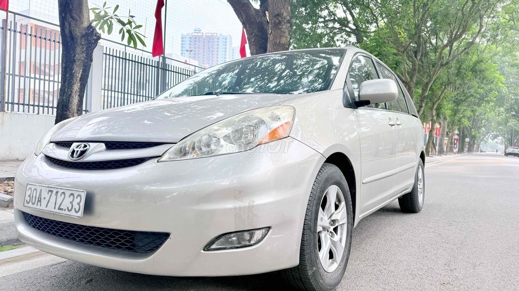 Toyota Sienna 3.5 V6 Nhập Mỹ. Mua bán Ô tô tại Quận Hoàng Mai Hà Nội được đăng bởi Phạm quang đồng hình 4
