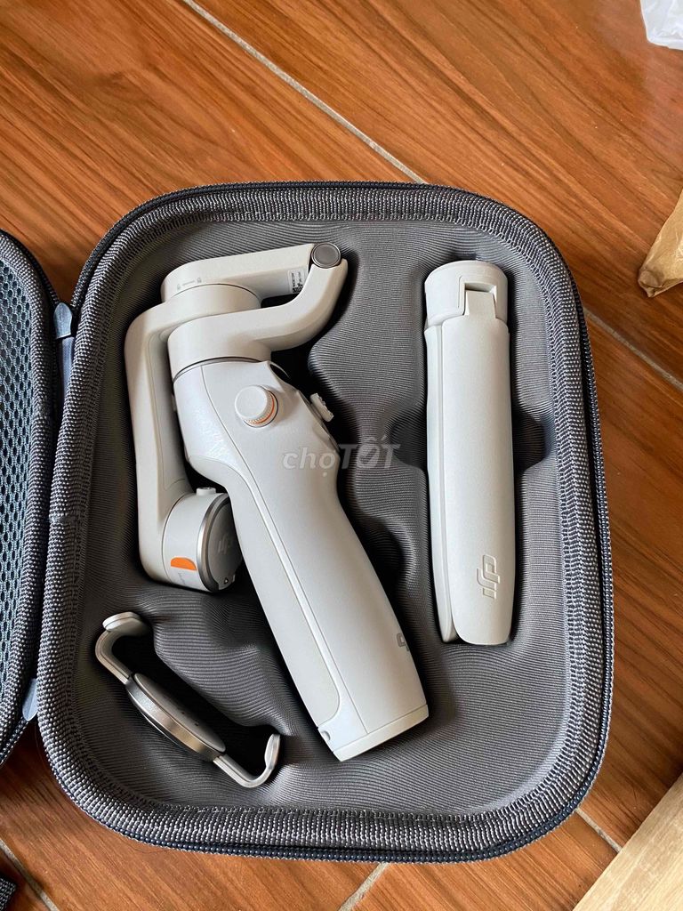 Gimbal DJI cầm tay siêu mượt – còn mới, giá tốt. Mua bán Máy ảnh, Máy quay tại Quận Gò Vấp Tp Hồ Chí Minh được đăng bởi Anh Anh hình 1
