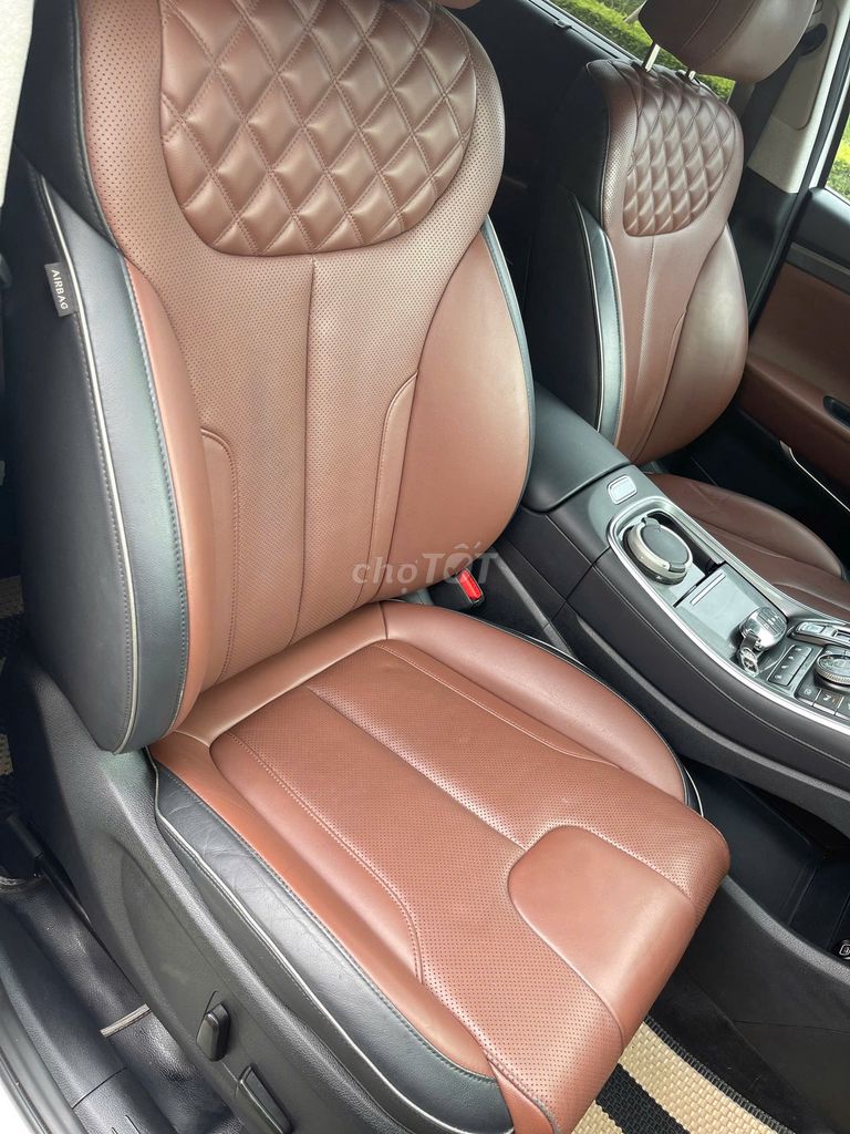 Hyundai SantaFe 2021 máy dầu 2.2D HTRAC - 50000 km. Mua bán Ô tô tại Quận Long Biên Hà Nội được đăng bởi Lê Huy hình 11