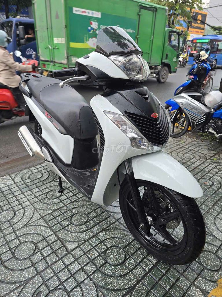 Sh 150i nhập 3 cục Ý,SM501,máy zin,chính chủ ký. Mua bán Xe máy tại Huyện Hóc Môn Tp Hồ Chí Minh được đăng bởi                    CẦM ĐỒ TÍN PHÁT hình 4