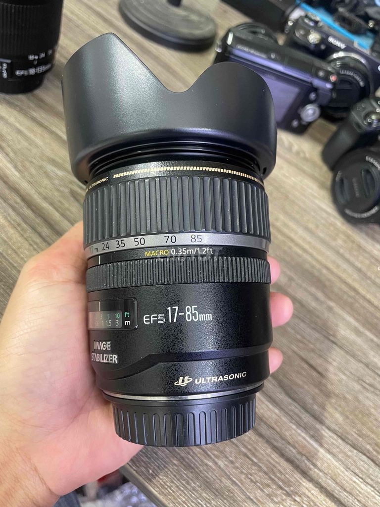 Ống kính Canon EF-S 17-85mm Đen. Mua bán Máy ảnh, Máy quay tại Quận Thanh Xuân Hà Nội được đăng bởi Mua bán giao lưu các Dòng máy ảnh giá tốt hình 1