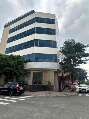 cho thuê NHÀ 1 hầm 6 tầng , Gần siêu thị Go , Dĩ an. Cho thuê nhà ở tại Thành phố Dĩ An Bình Dương được đăng bởi Minh Hậu
