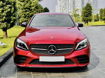 MERCEDES C300 AMG 2019 Đẹp và Mới Nhất Thị Trường.