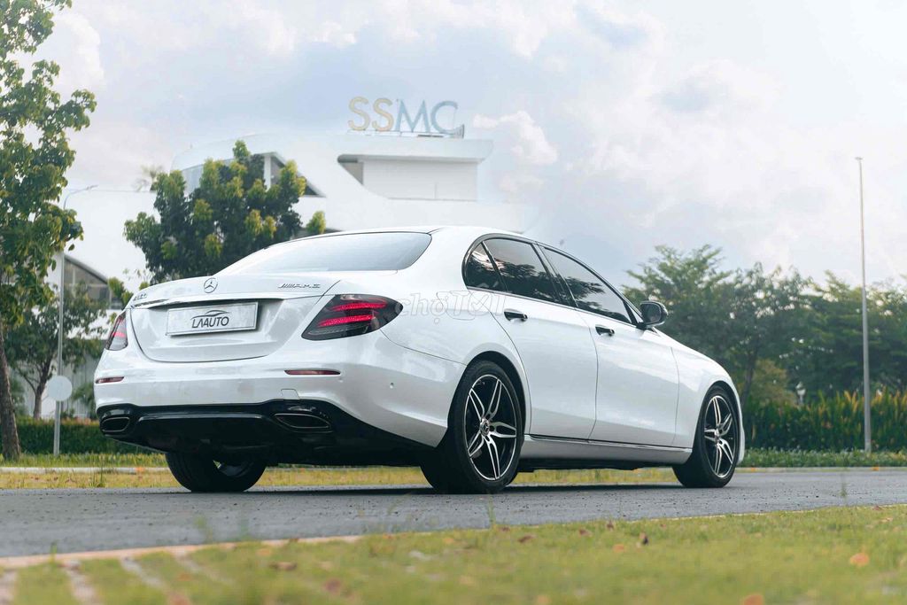 LONG ANH AUTO về Mercedes E200 Sport Limited. Mua bán Ô tô tại Quận 7 Tp Hồ Chí Minh được đăng bởi LongAnh AuTo  hình 19