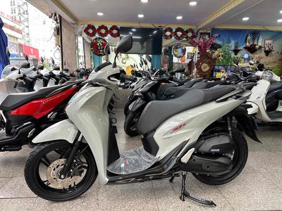 Honda SH 150i ABS 2020 Xám Xi Măng BSTP Chính Chủ. Mua bán Xe máy tại Quận Phú Nhuận Tp Hồ Chí Minh được đăng bởi Ngô Hà