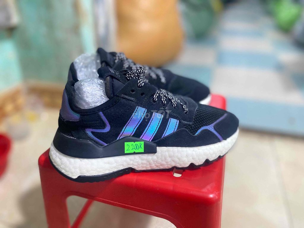 Giày  Adidas Nite Jogger phản quang 3M . bản hiếm. Mua bán Giày dép tại Thành phố Quảng Ngãi Quảng Ngãi được đăng bởi Lê Trung Nhật hình 1