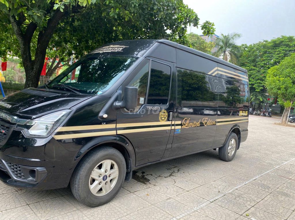 Ford Transit 2022 черный 100 тыс. км