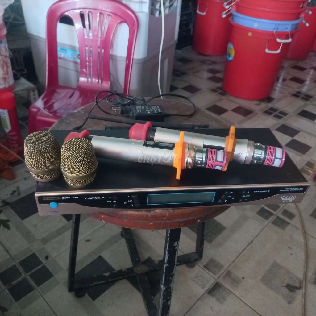 Micro không dây OHM KTV-888 Vàng đồng, Đen. Mua bán Tivi, Âm thanh tại Huyện Nhà Bè Tp Hồ Chí Minh được đăng bởi Nam Đồ Cũ hình 1