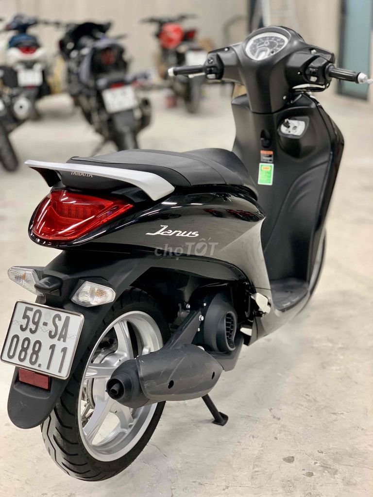 Yamaha Janus 2023 chính chủ form mới full đen đẹp. Mua bán Xe máy tại Thành phố Thủ Đức Tp Hồ Chí Minh được đăng bởi iMotorbike Khương Phan hình 16