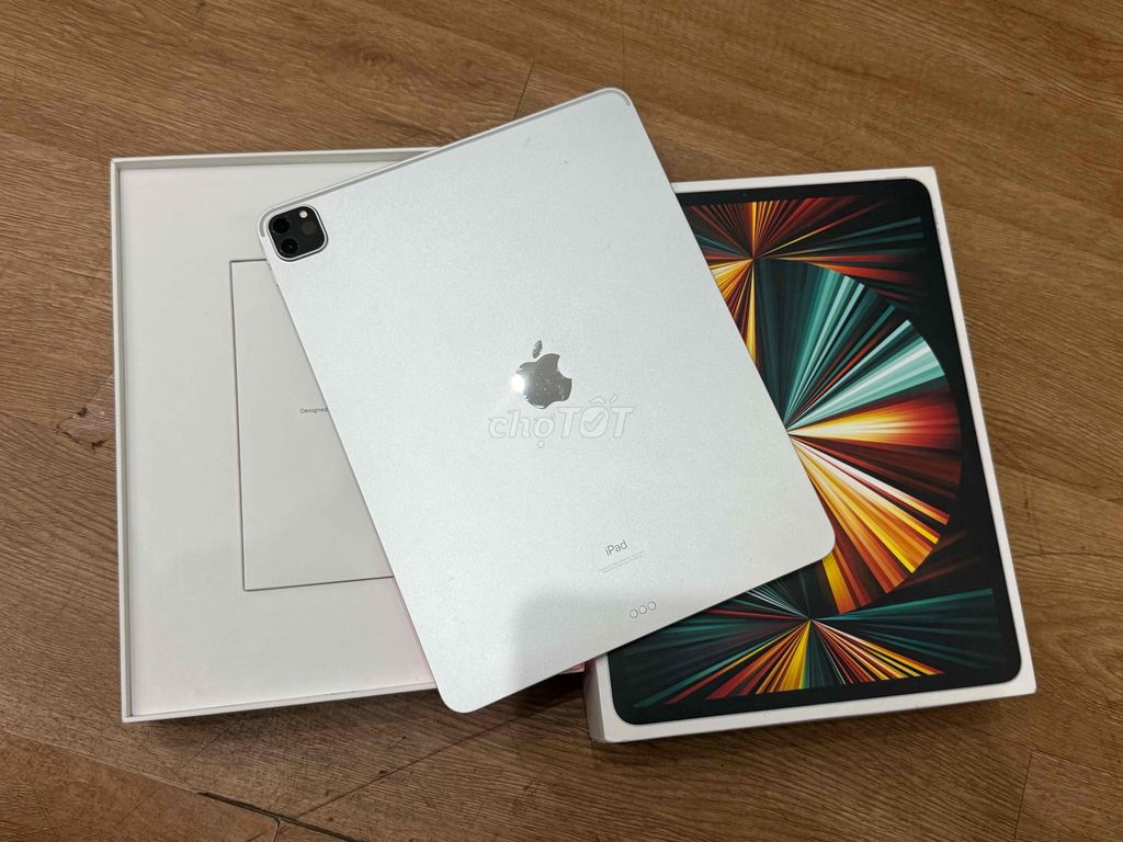 iPad Pro M1 256G Fullbox đẹp như mới. Bản 12.9” hi