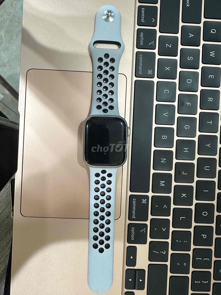 Apple Watch Series 7 Nike 41mm Starlight. Mua bán Thiết bị đeo thông minh tại Quận Gò Vấp Tp Hồ Chí Minh được đăng bởi Trương Công Dũng hình 1