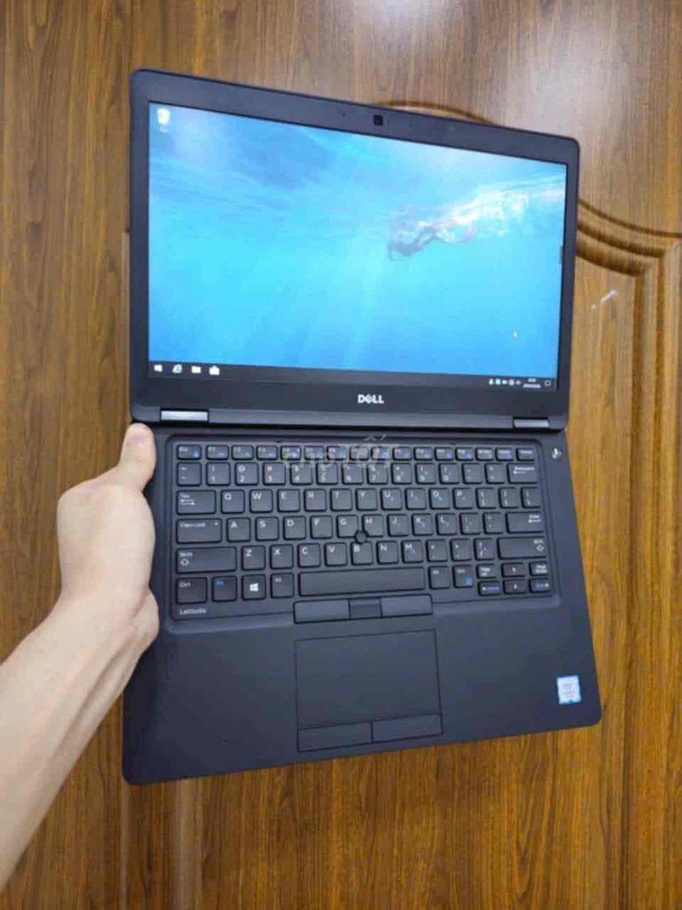 Laptop Dell  5490 i5 8350U ram 8gb ssd 256