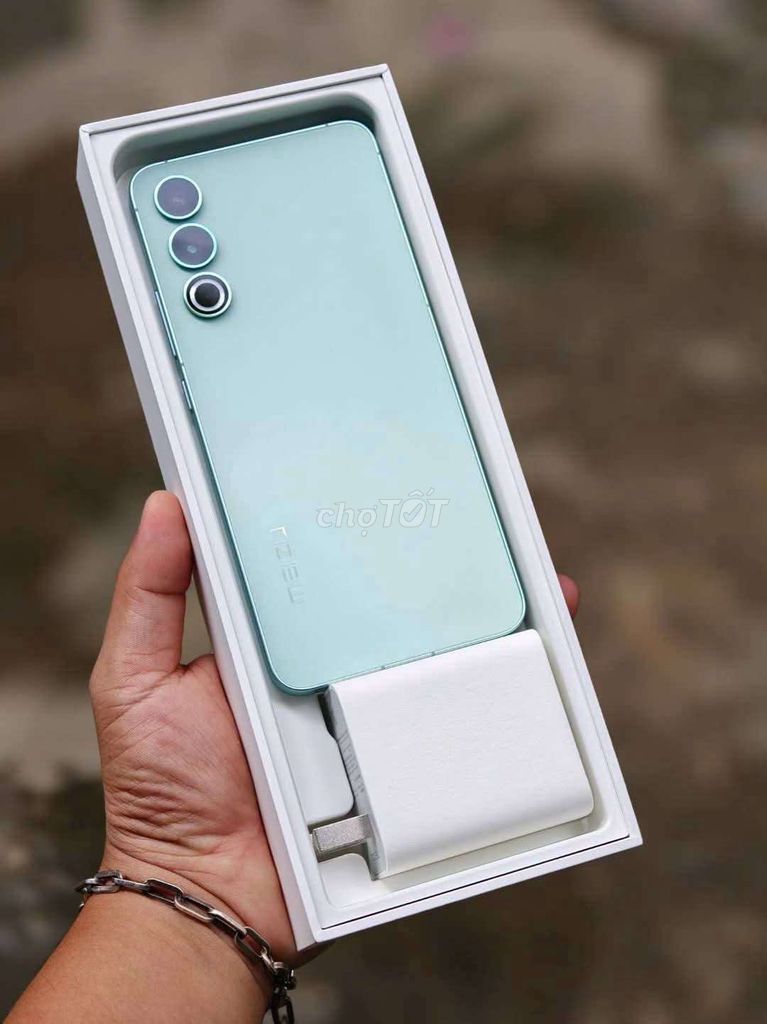 Meizu 20 256GB Xanh mint. Mua bán Điện thoại tại Quận 12 Tp Hồ Chí Minh được đăng bởi Trấn Long hình 1