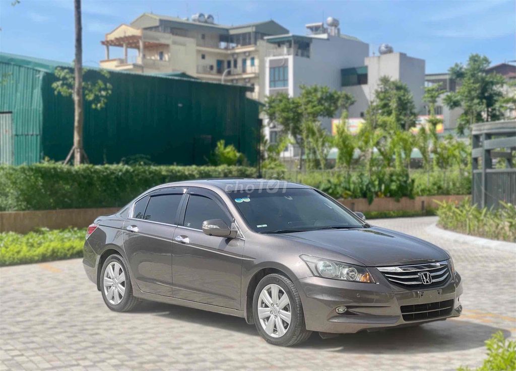 Honda Accord 2012 3.5 AT - 67000 km. Mua bán Ô tô tại Quận Long Biên Hà Nội được đăng bởi Mr Tài Oto hình 3