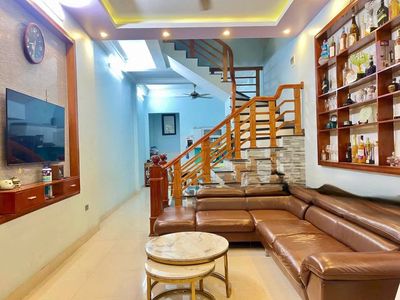BÁN NHÀ 2 TẦNG - HẺM OTO -  70M2 - NGAY KĐT VẠN PHÚC