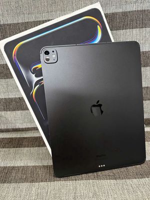 Ipad Pro 13in M4 pin 100% sạt 81L bh 9/2025. Mua bán Máy tính bảng tại Quận 7 Tp Hồ Chí Minh được đăng bởi Nguyễn Lào