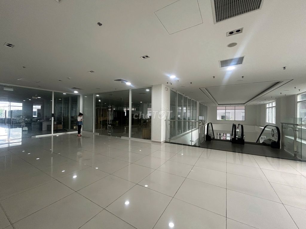 CHO THUÊ VĂN PHÒNG - 700M2 - THỦ ĐỨC