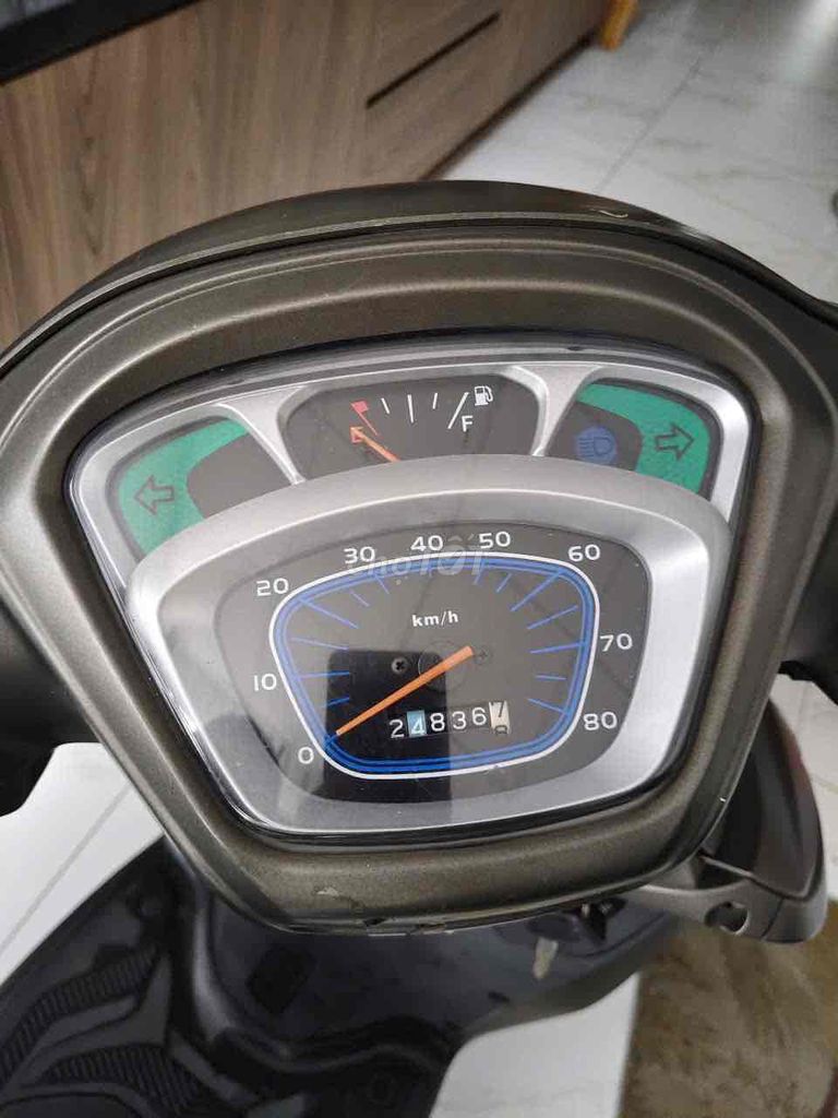 Kymco Candy Hermosa 50cc Xám odo 24k
