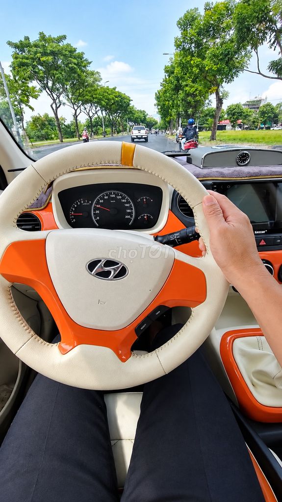 Hyundai i10 2014 Механика Красный