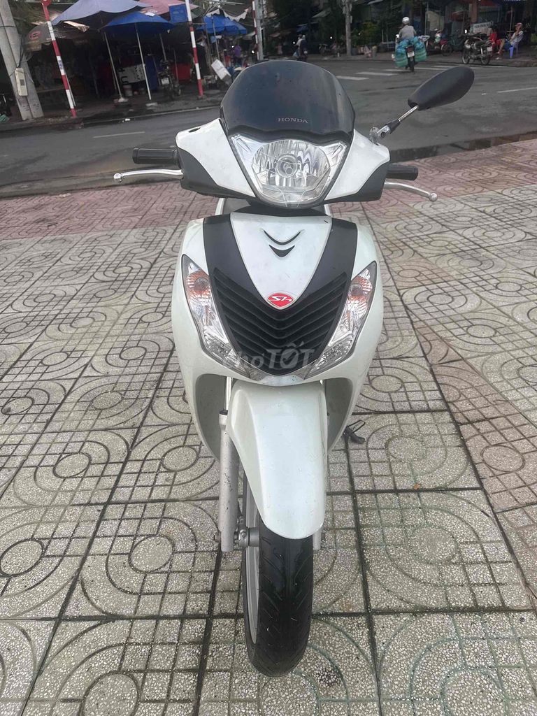 cần nhượng lại em SH nhập khẩu ý nguyên chiếc. Mua bán Xe máy tại Thành phố Mỹ Tho Tiền Giang được đăng bởi Minh Khôi hình 1