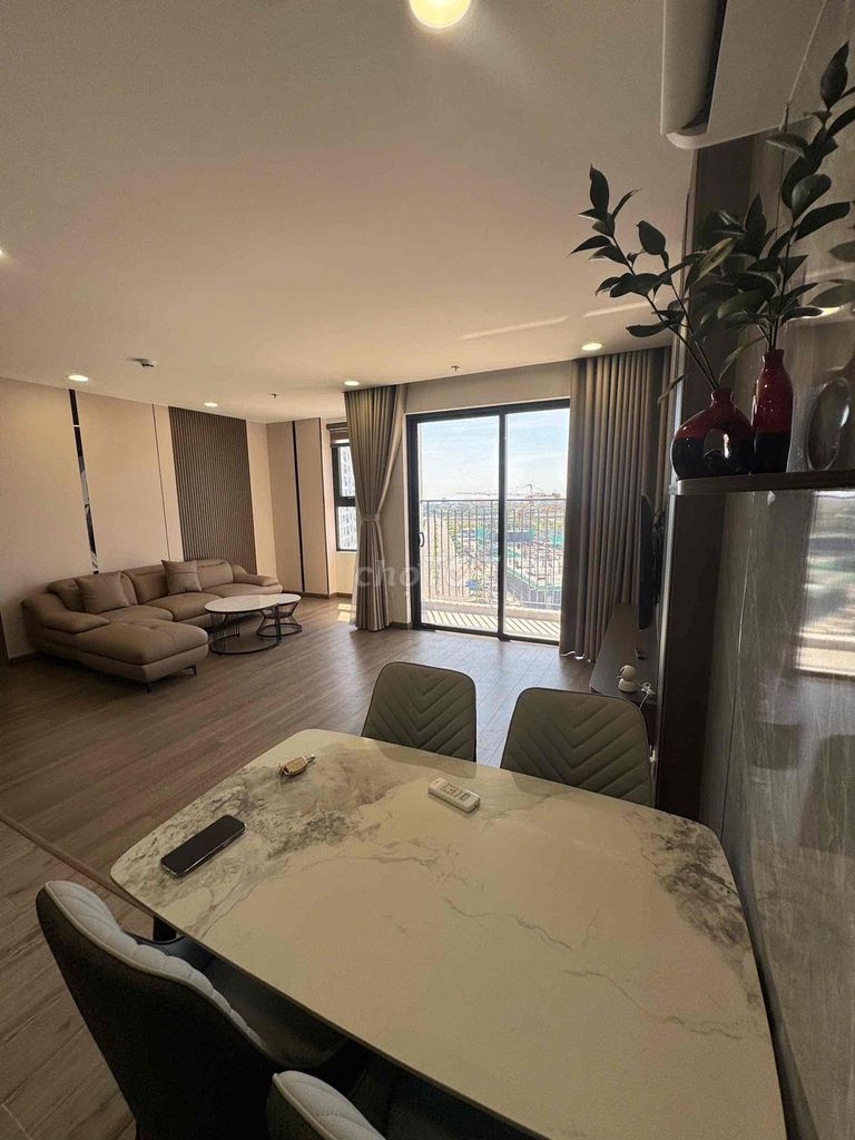 🏡 for rent – luxury 2 bedroom + apartment with ocean view at fpt plaza